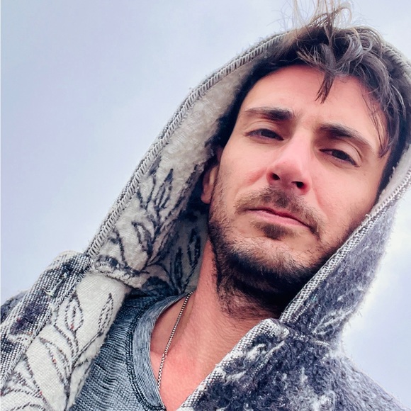 Meet your Posher, @noahXnight - Picture 8 of 17